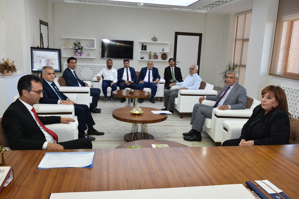 MEB Meslekî ve Teknik Eğitim Genel Müdürü Nazan Şener, Karaman’da Okulları Ziyaret Etti