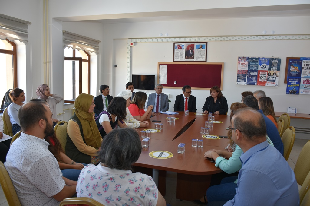 MEB Meslekî ve Teknik Eğitim Genel Müdürü Nazan Şener, Karaman’da Okulları Ziyaret Etti