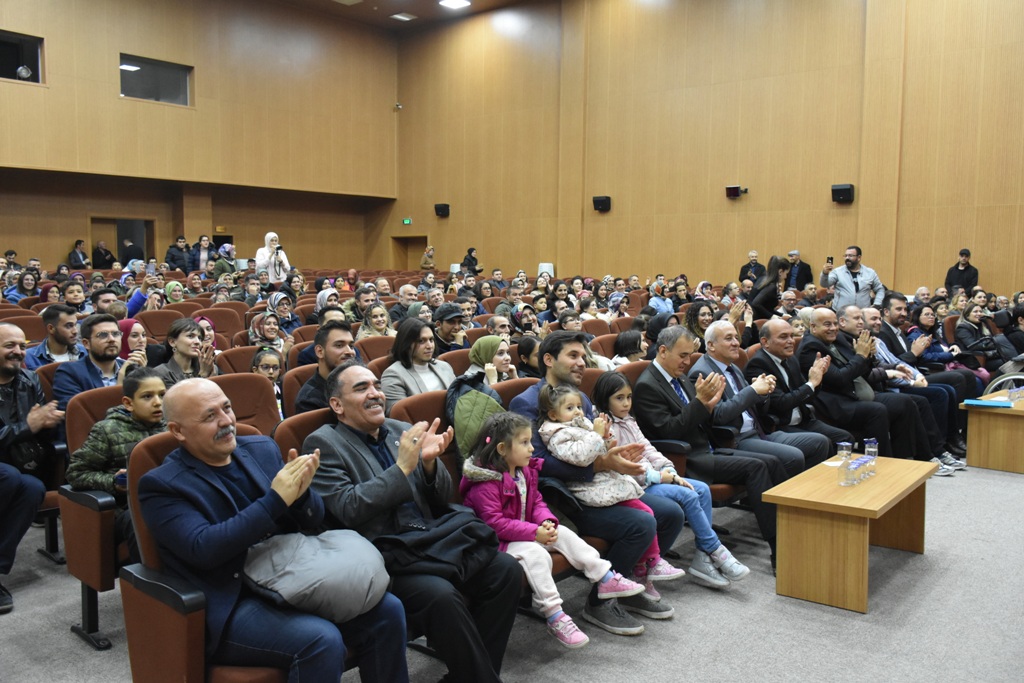 Öğretmenler, Özel Öğrencileri İçin Söyledi