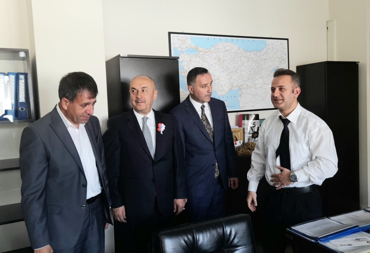 Mahmut Ünüvar kentte görevli tüm polisleri ziyaret etti