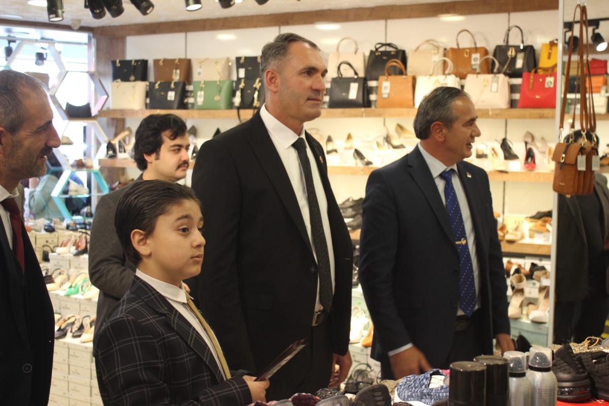 KARAMAN HALKI EVLADINI BAĞRINA BASTI