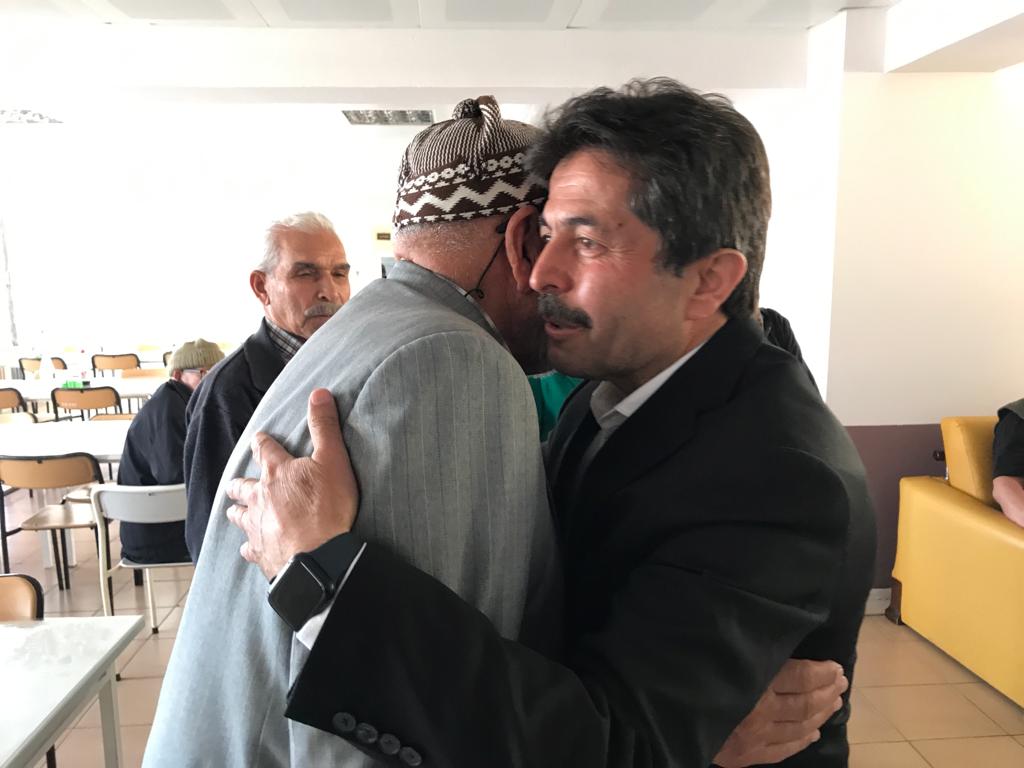 AK PARTİ’DE BAŞ DÖNDÜREN ÇALIŞMA: BAYRAMDA TAM MESAİ