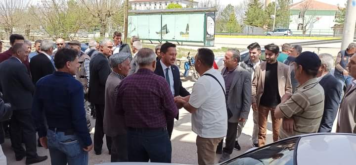 AK PARTİ’DE BAŞ DÖNDÜREN ÇALIŞMA: BAYRAMDA TAM MESAİ