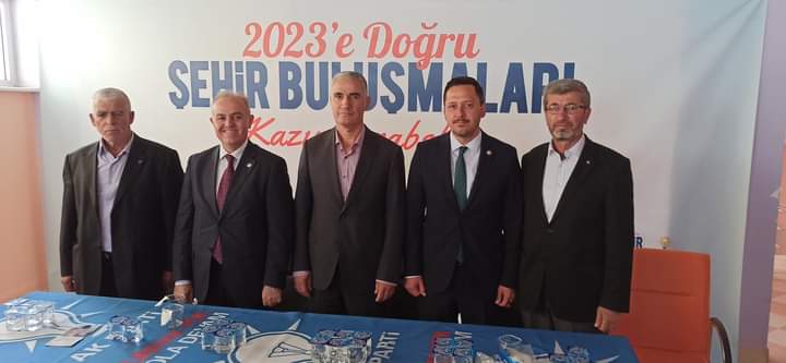 AK PARTİ’DE BAŞ DÖNDÜREN ÇALIŞMA: BAYRAMDA TAM MESAİ