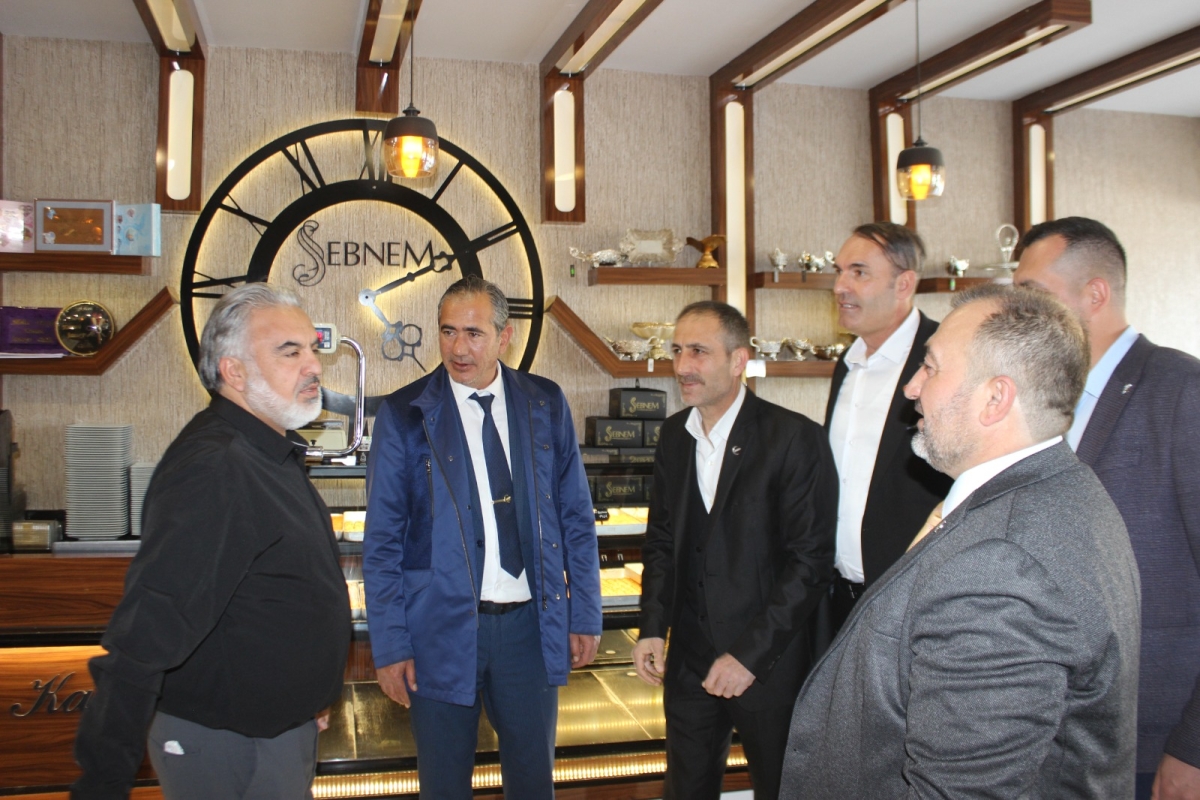 Yeniden Refah Partisi Vites Yükseltti