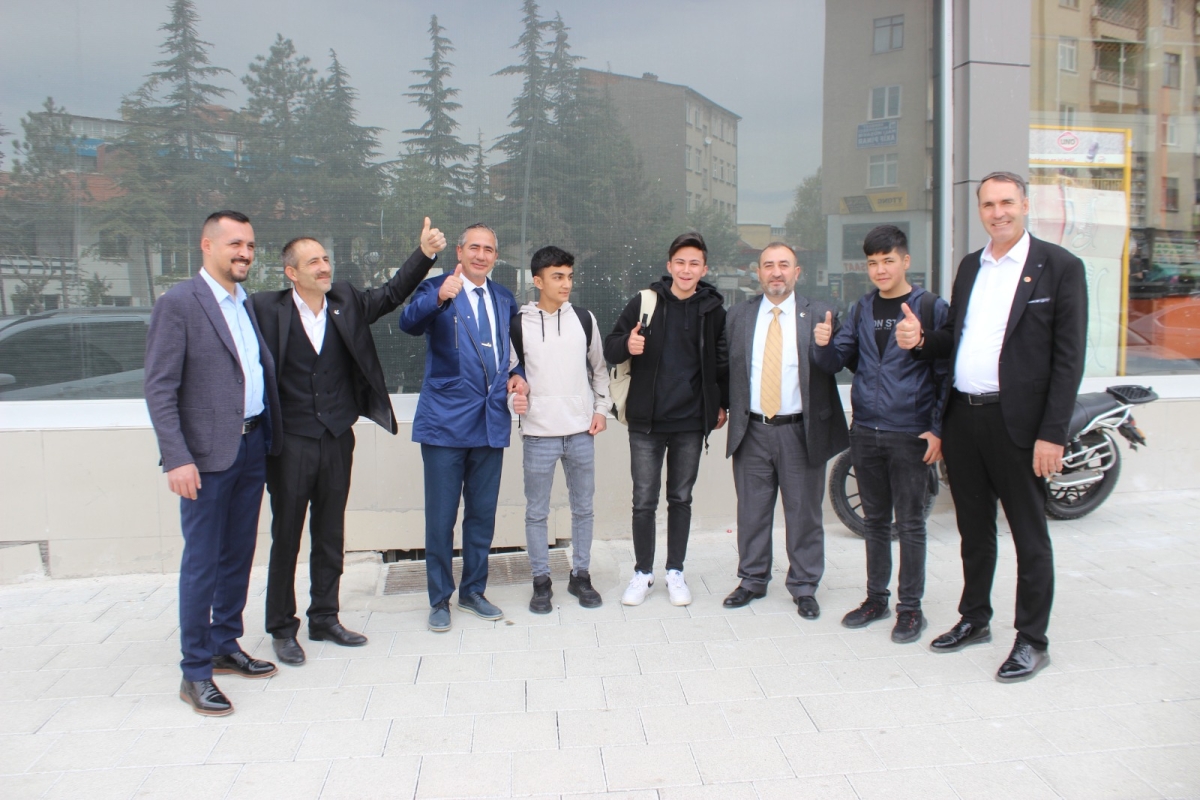 Yeniden Refah Partisi Vites Yükseltti