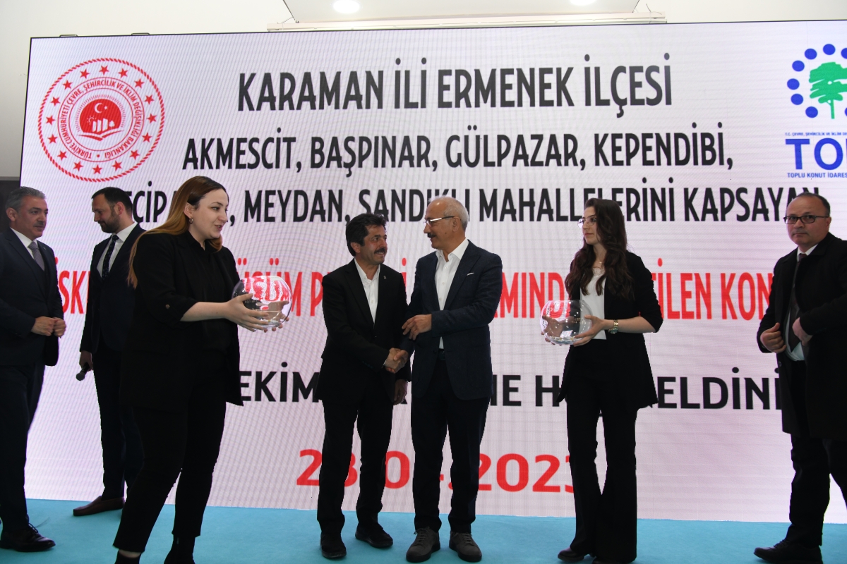 Lütfi Elvan Karaman’da Afet Konutları Kura Çekimine Katıldı