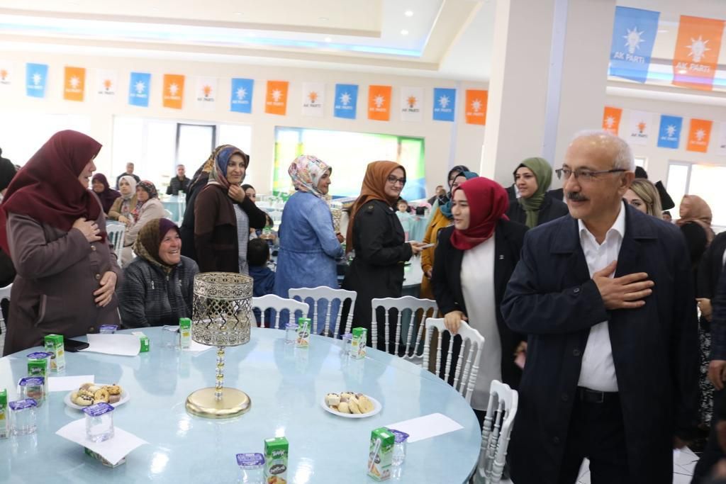 Taşelinde AK Parti Fırnası