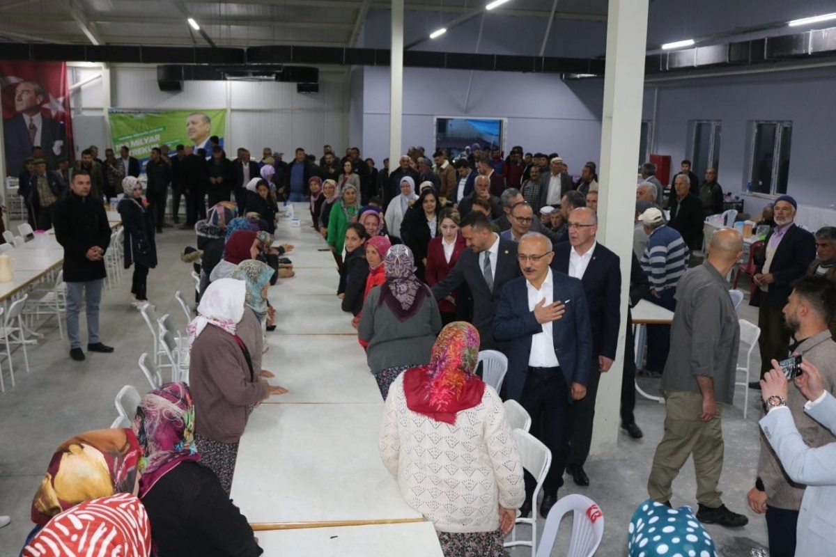 Taşelinde AK Parti Fırnası
