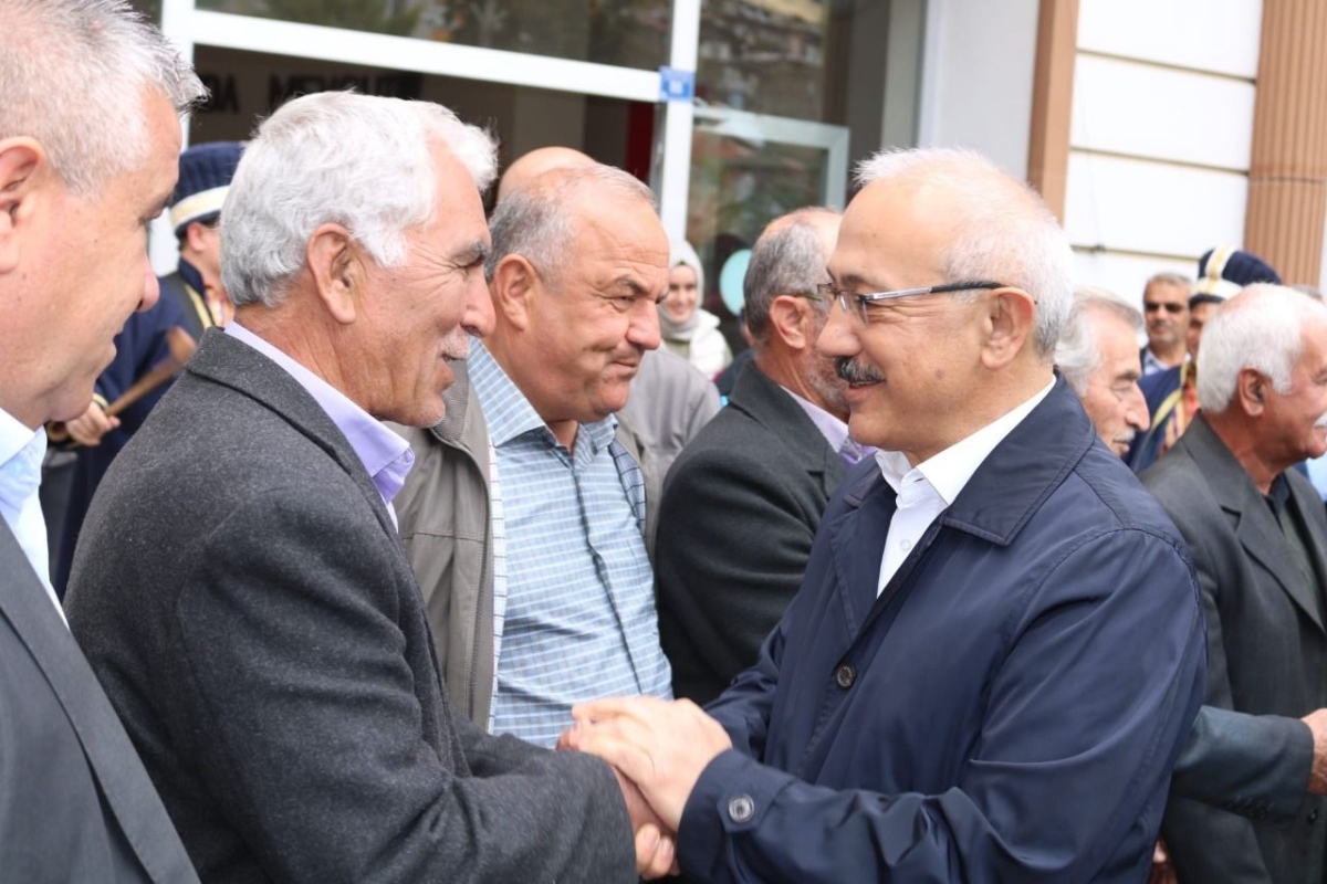 Taşelinde AK Parti Fırnası