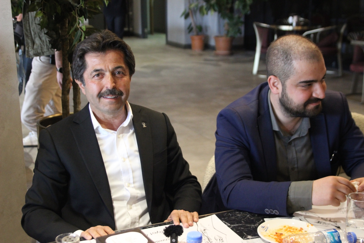 AK Parti 1 Mayıs İşçi Bayramında Basın Emekçileri ile Bir Araya Geldi