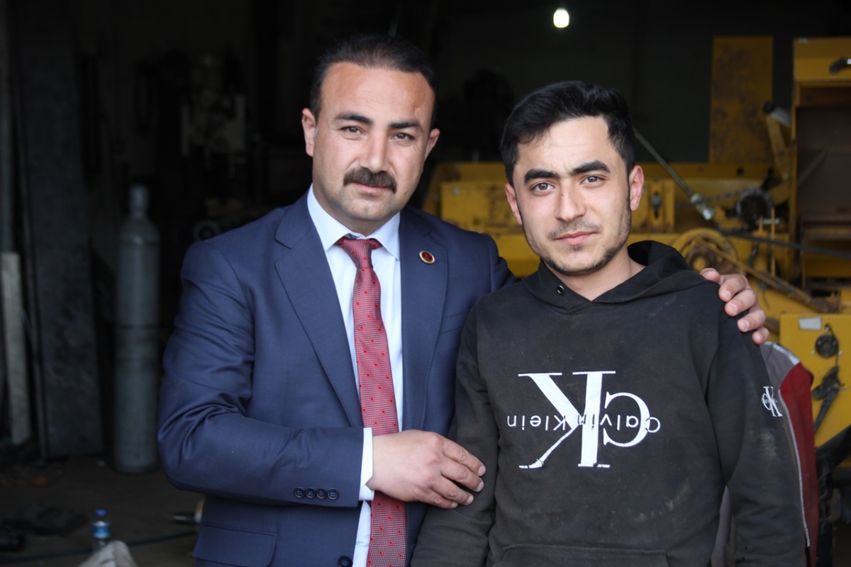 Büyük Birlik Partisi, Sanayi'den Çıkamıyor