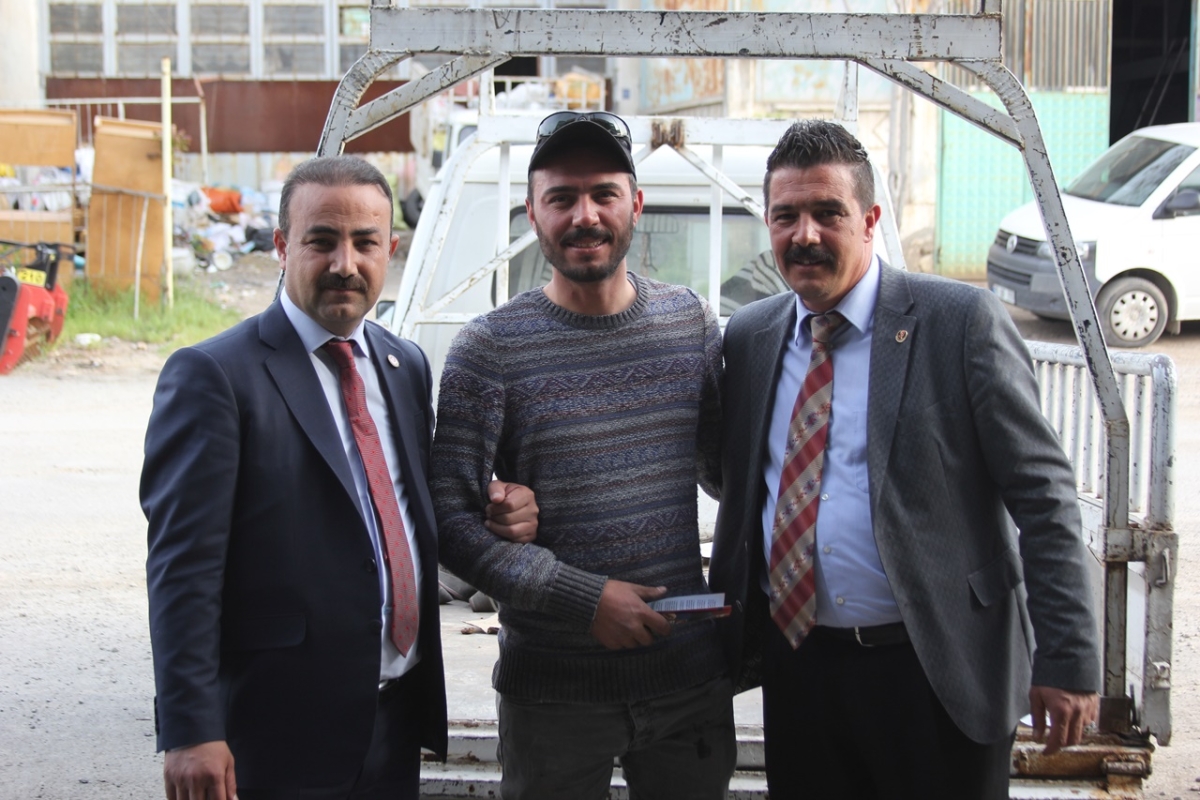Büyük Birlik Partisi, Sanayi'den Çıkamıyor