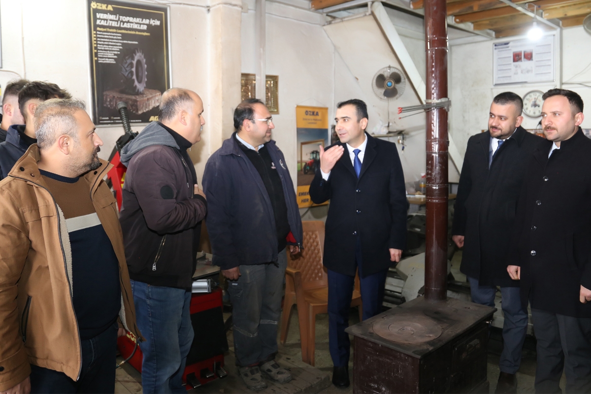 Başkan Kalaycı, Küçük Sanayi Sitesi'nde Esnaf ve Vatandaşlarla Buluştu
