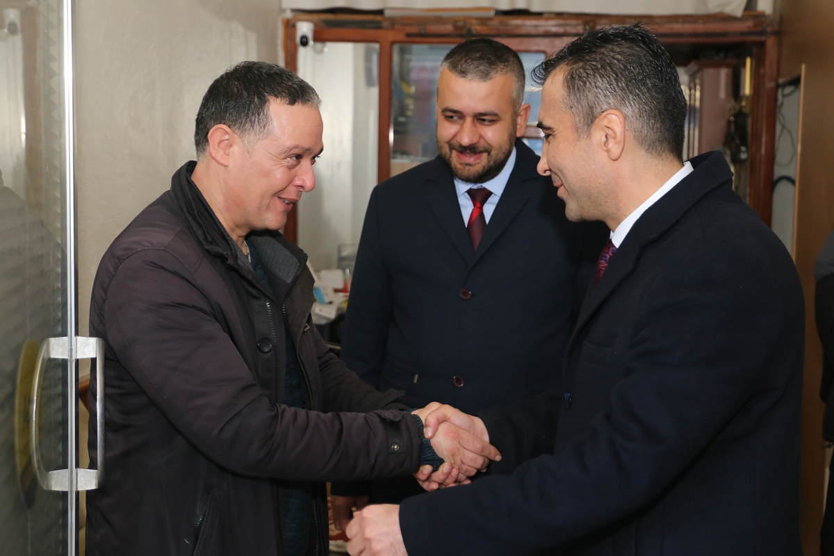 BAŞKAN KALAYCI KARAMAN’I SOKAK SOKAK GEZİYOR