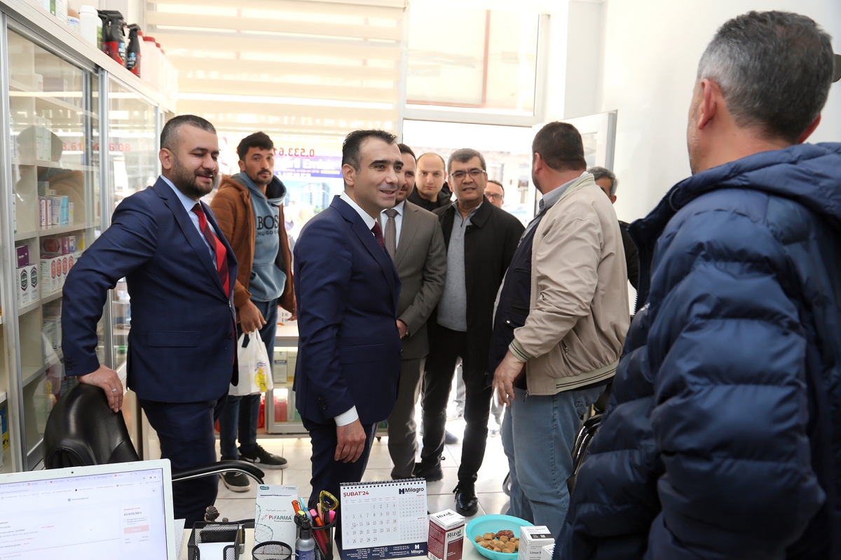 BAŞKAN KALAYCI KARAMAN’I SOKAK SOKAK GEZİYOR