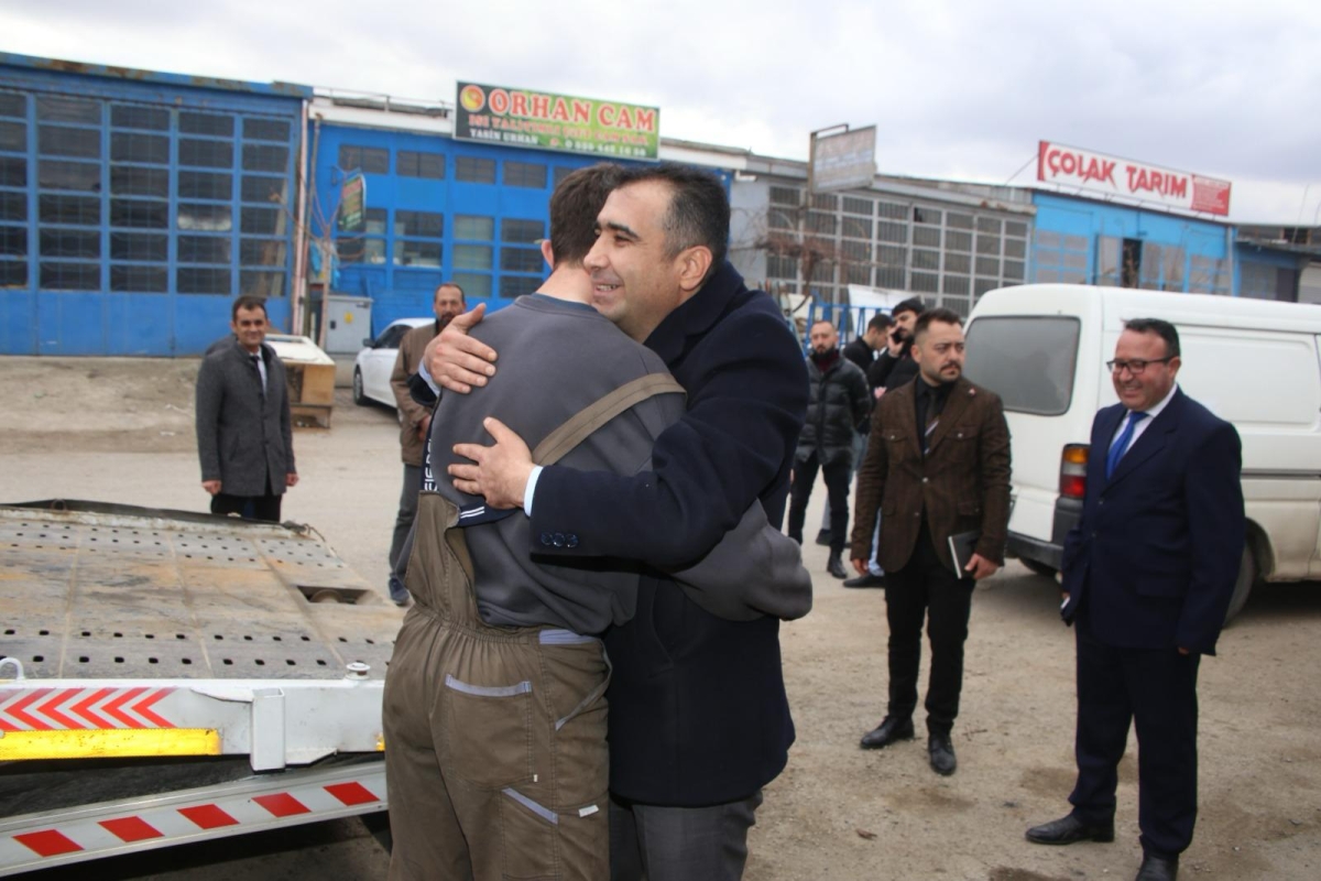 Başkan Kalaycı, Halkın Sevgisiyle Karşılanıyor