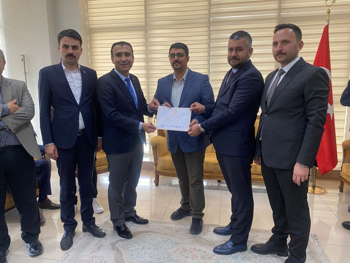 Başkan Savaş Kalaycı Mazbatasını Aldı