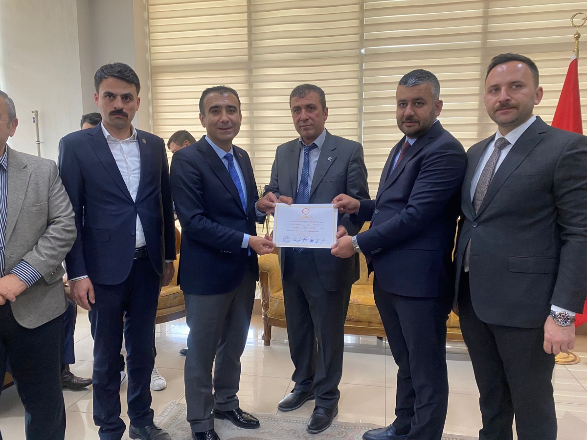 Başkan Savaş Kalaycı Mazbatasını Aldı