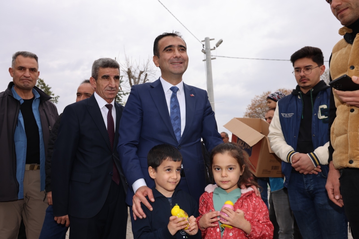 BAYRAM ARİFESİNDE ŞEHİTLİK ZİYARET EDİLDİ