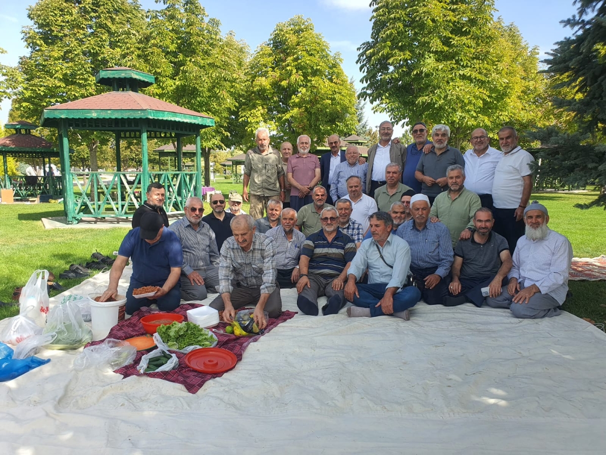 Karaman İmam Hatip Lisesi 1984 Mezunları 40 Yıllık Dostluğu Kutladı