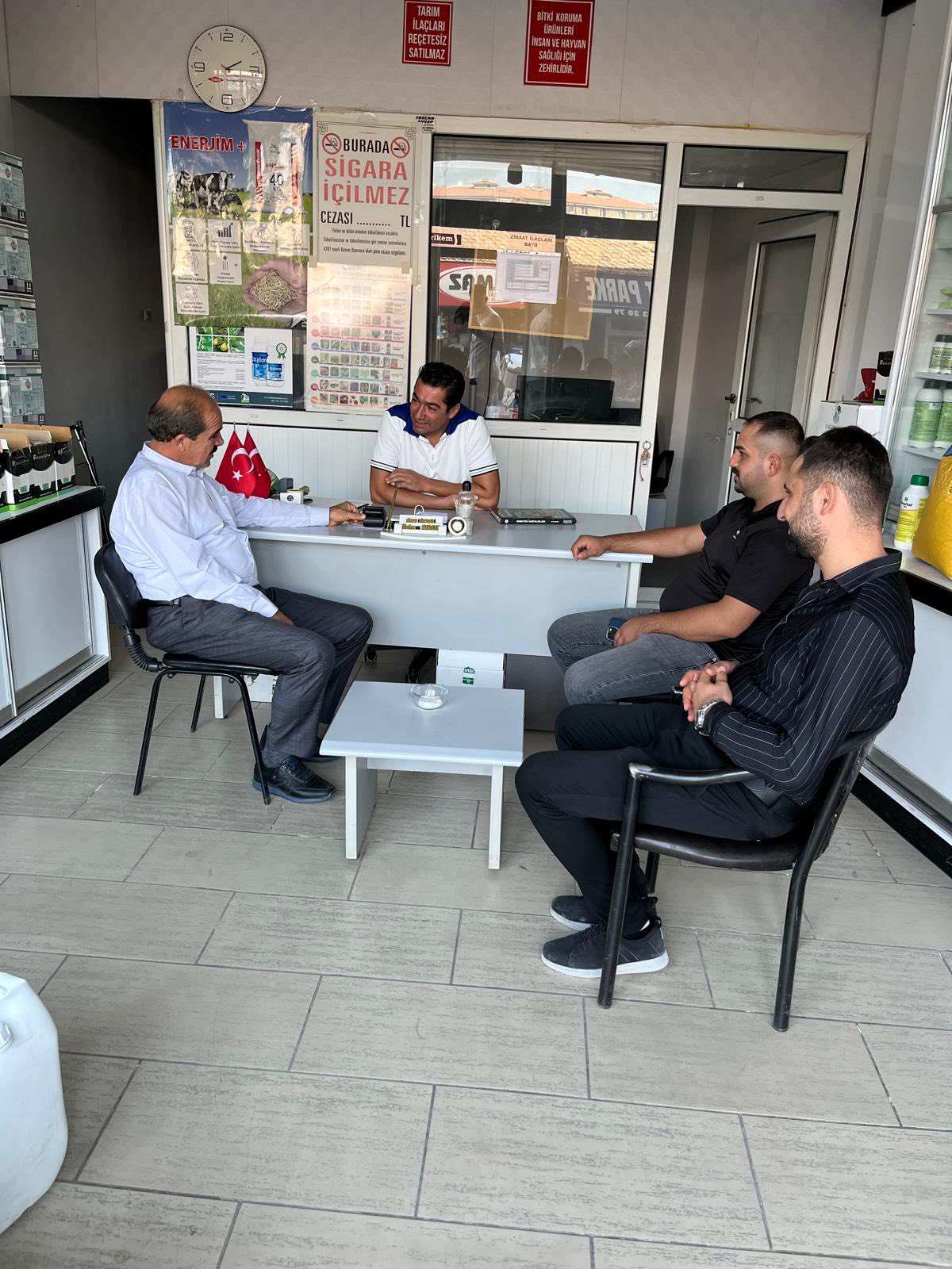 Abdullah Çelik, çiftçilerle buluştu: “Kalplerinde olduğumuzu gördük”