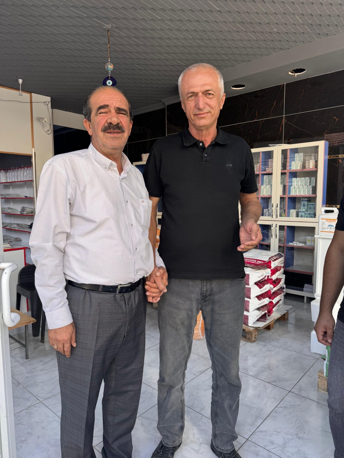 Abdullah Çelik, çiftçilerle buluştu: “Kalplerinde olduğumuzu gördük”