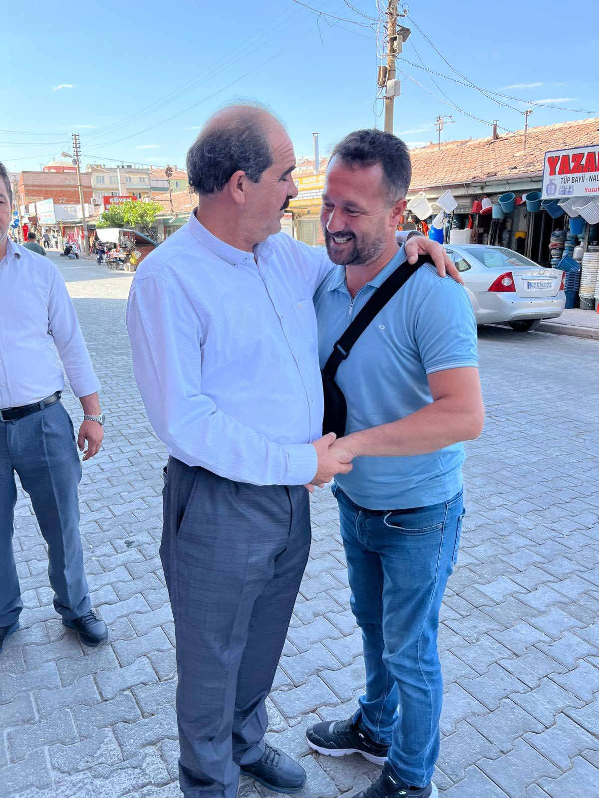 Abdullah Çelik, çiftçilerle buluştu: “Kalplerinde olduğumuzu gördük”
