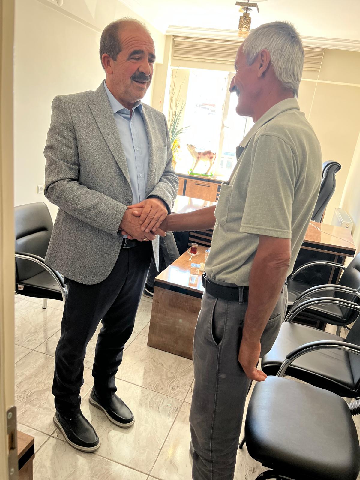 Üreticiden Abdullah Çelik’e Sevgi Seli