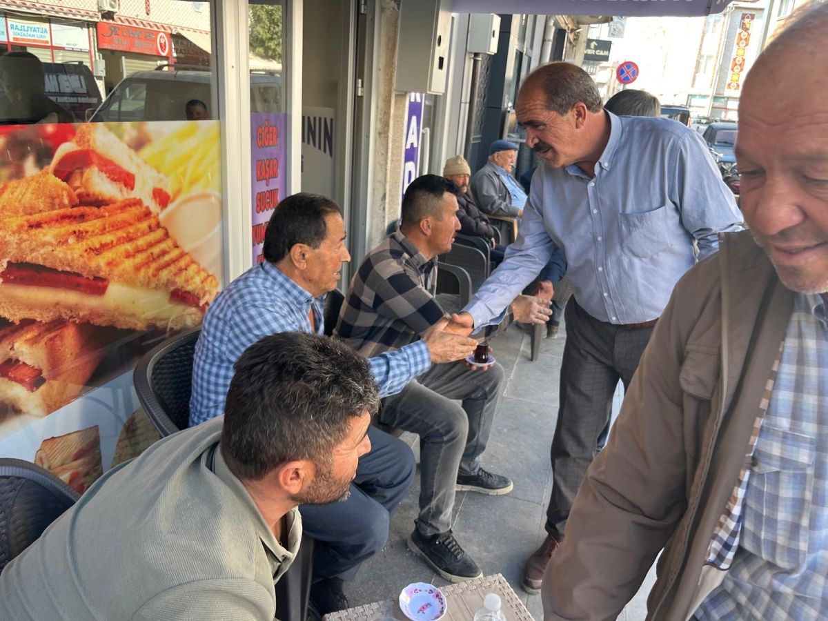 Abdullah Çelik Karapınar’da Çiftçilerle Buluştu: “Kooperatifimizi Çiftçimizin Alın Teriyle Büyüteceğiz”