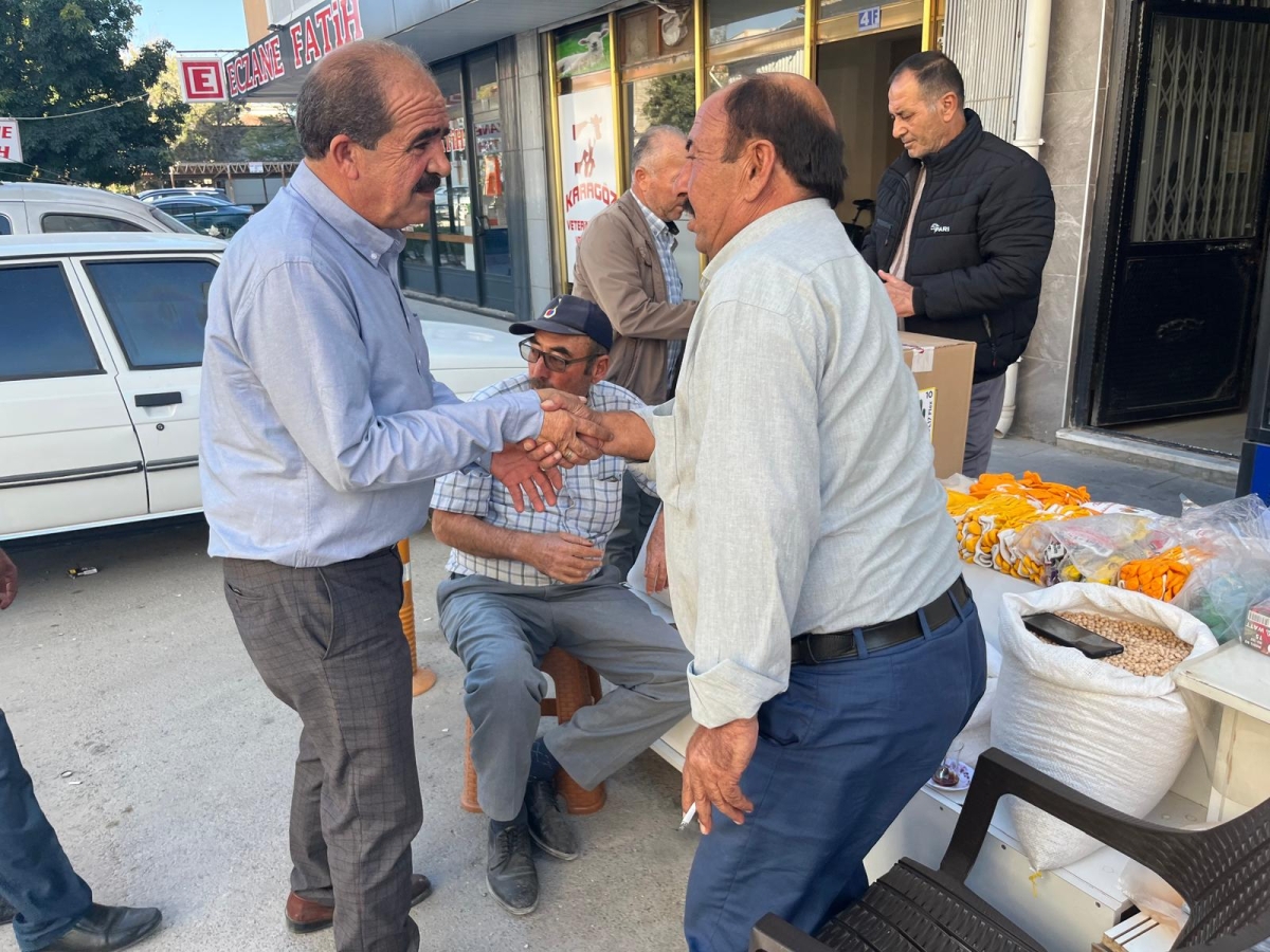 Abdullah Çelik Karapınar’da Çiftçilerle Buluştu: “Kooperatifimizi Çiftçimizin Alın Teriyle Büyüteceğiz”