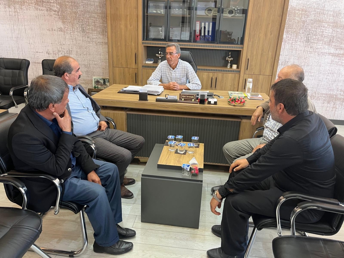 Abdullah Çelik Karapınar’da Çiftçilerle Buluştu: “Kooperatifimizi Çiftçimizin Alın Teriyle Büyüteceğiz”