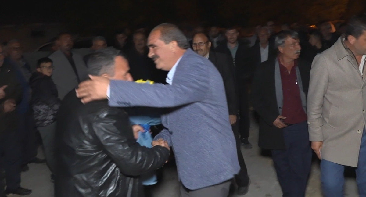 Abdullah Çelik, Acıpınar Mahallesi’nde Başkan Gibi Karşılandı