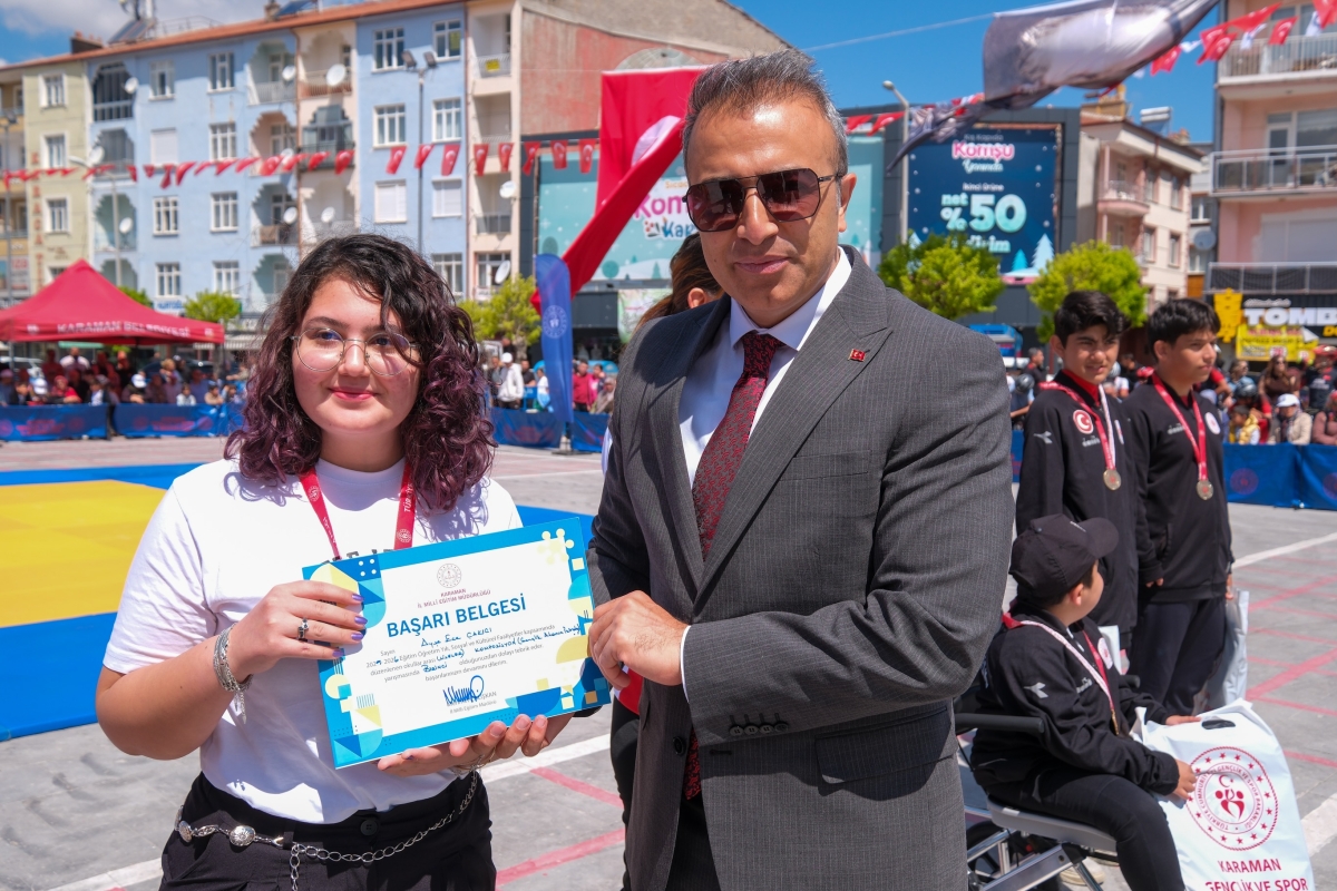 Karaman’da 19 Mayıs Coşkusu Meydanlara Taştı