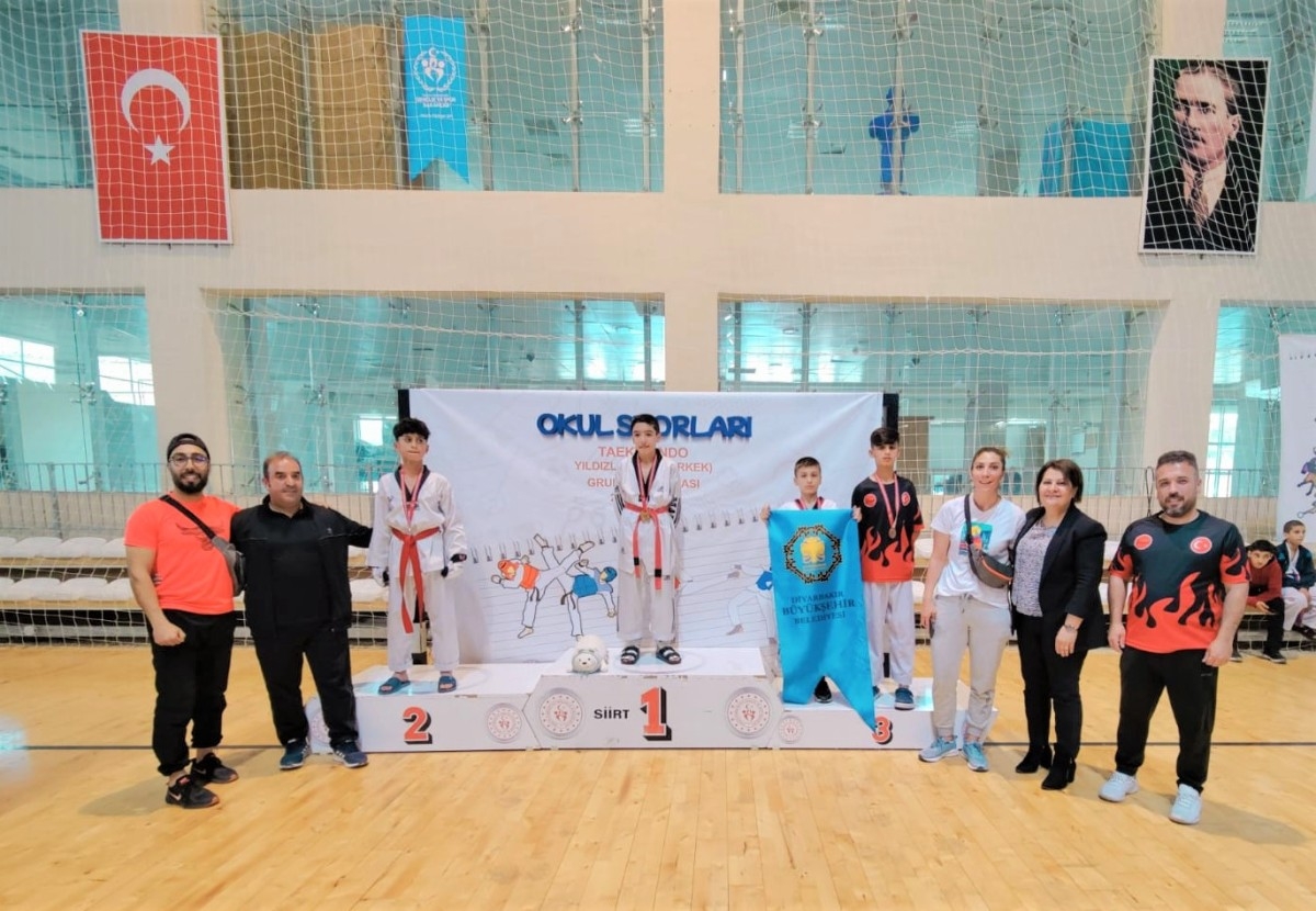 Büyükşehir Belediyesi sporcusu turnuvada derece elde etti