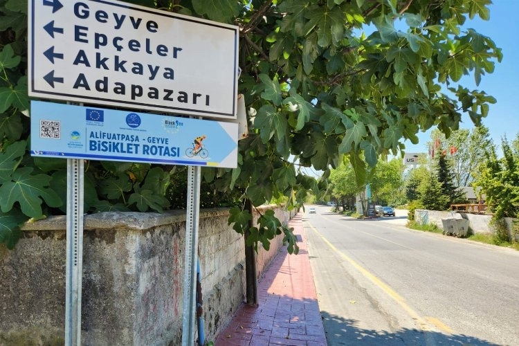 Sakarya'da Yol Gösterme Sistemi QR Kodlarıyla Başlıyor