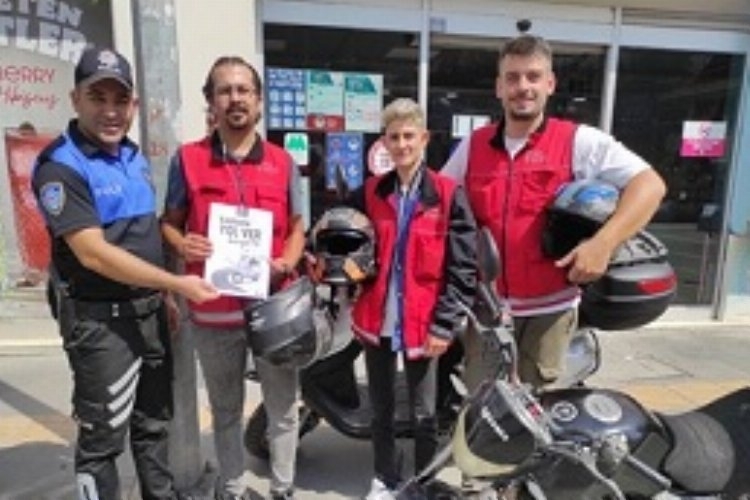 Bilecik'te Toplum Destekli Polislik Hakkında Bilgilendirme Broşürleri Dağıtıldı