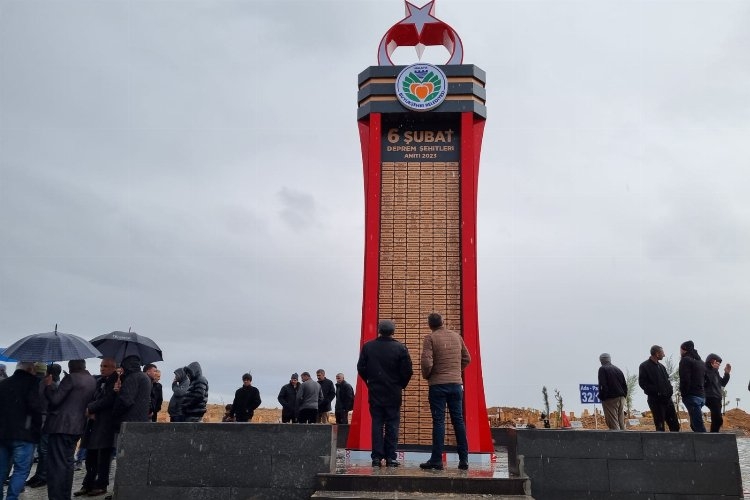Malatya'da deprem şehitlerinin ismi bu anıtta yaşatılacak