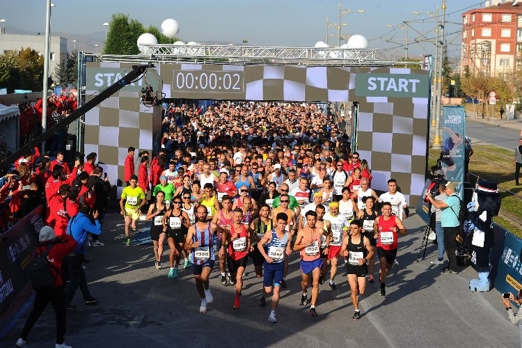 Konya'da Heyecan Başlıyor: Uluslararası Yarı Maraton Kayıtları Açıldı