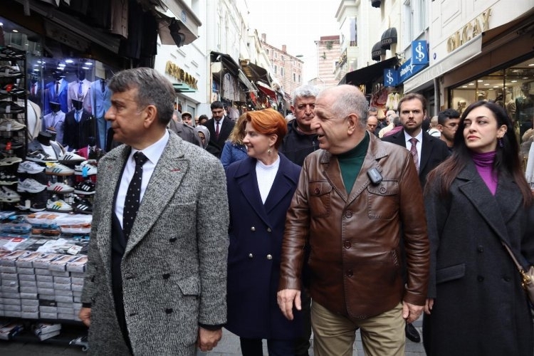 Ümit Özdağ'ın İstanbul Adaylarıyla Çarşı Turu: Seçim Çalışmaları Hız Kesmiyor