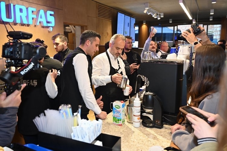 Kahve Keyfi Varank'tan, Hesaplar Başkan'dan Geliyor