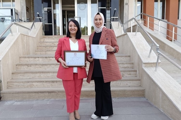 Büşra Kanat, Pazaryeri İlçesi'nde İlk Kadın Meclis Üyesi Olarak Göreve Başladı