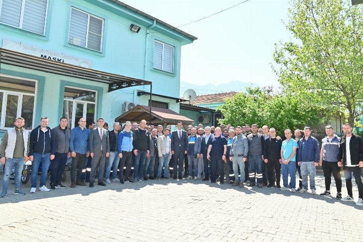 Başkan Zeyrek, Büyükşehir çalışanlarıyla bayramlaştı
