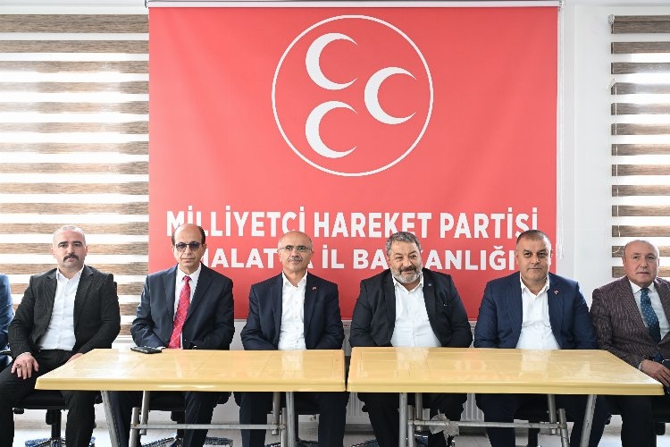 Başkan Er, Vatandaşlarla ve AK Parti ve MHP teşkilatlarıyla bayramlaştı