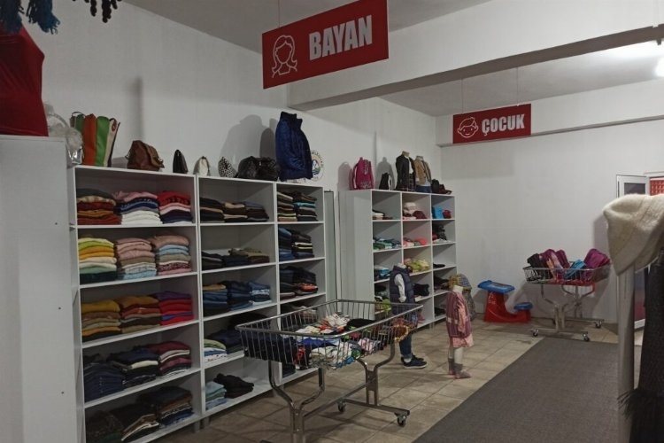 Keşan'da Hayırseverlerin Desteğiyle Büyüyen Paylaşım Mağazası