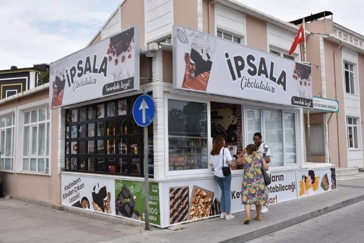 İpsalalı Kadınların El Emeği Çikolataları Raflarda