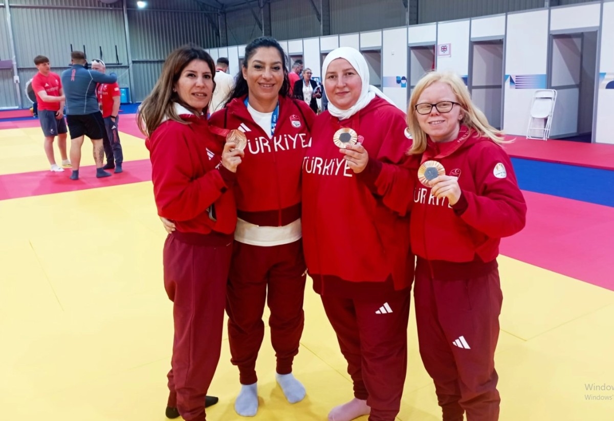 Trakya Üniversitesi'nden Akademisyen ve Öğrencilerden Judo'da Büyük Başarı