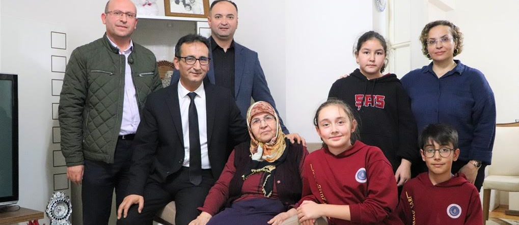 İl Müdürü Çalışkan’dan Şehit Öğretmen Ailelerine Anlamlı Ziyaret