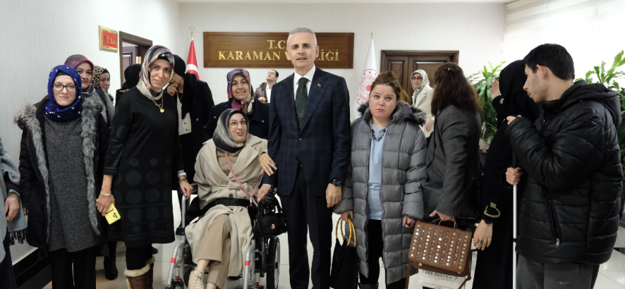 Vali Sayın Mehmet Fatih Çiçekli Çocuk Oyun Köyü Ana Kucağı Öğrencilerini Ağırladı
