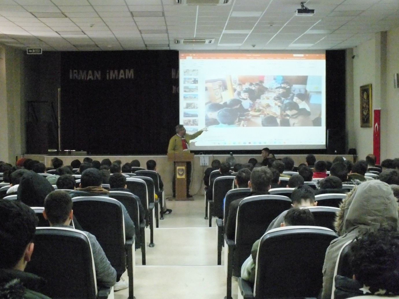 Karaman Anadolu İmam Hatip Lisesinde 6 Şubat Deprem Özel Programı